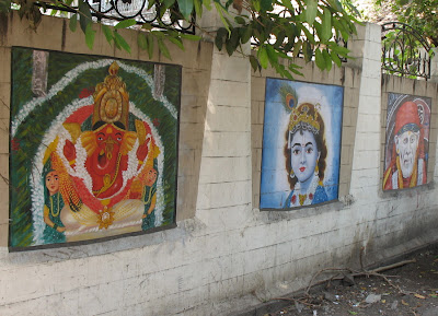 Ganesh, Krishna & Sai Baba paintings on Mumbai wall