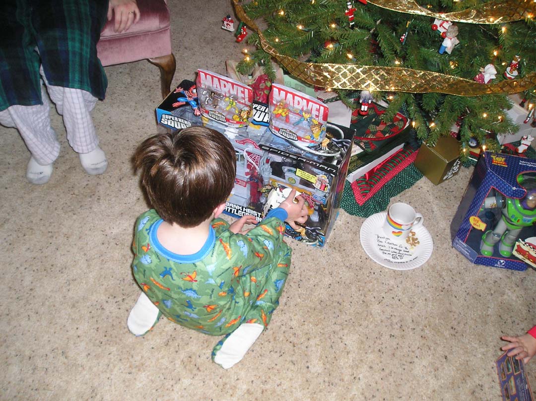 [Christmas+Day+Ben's+Spiderman+Playset.jpg]