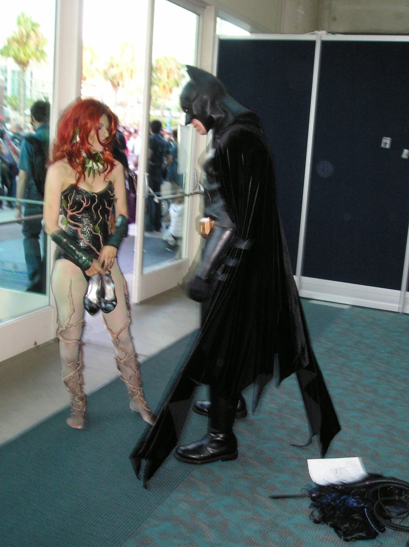 [Comic+Con+2008+Batman+&+Poison+Ivy.jpg]