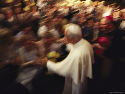 [443621~Pope-John-Paul-II-Greets-the-Crowds-in-Warsaw-on-his-Third-Visit-to-his-Homeland-Poland-Posters.jpg]