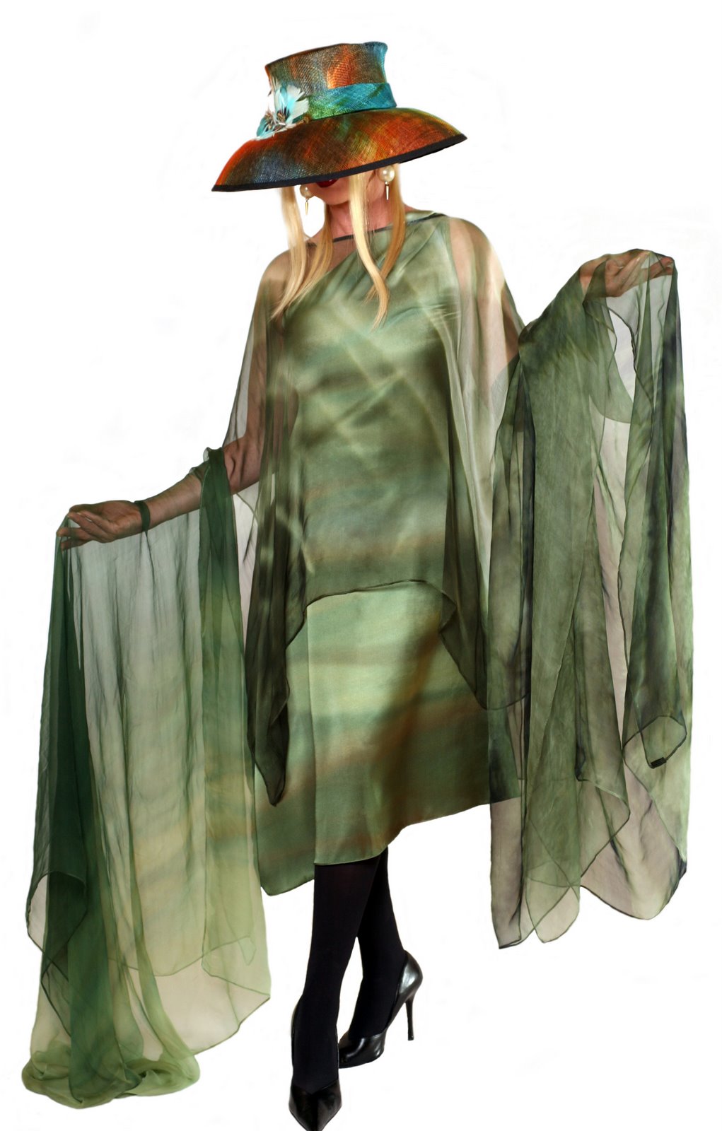 [Lara+-+green+dress+-+header.jpg]