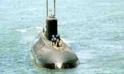 [Iran+submarine.nov+07.jpg]