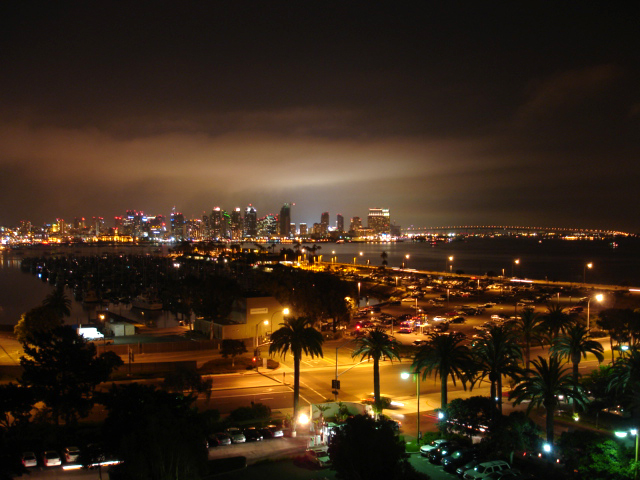 [Nighttime+San+Diego+Skyline.jpg]