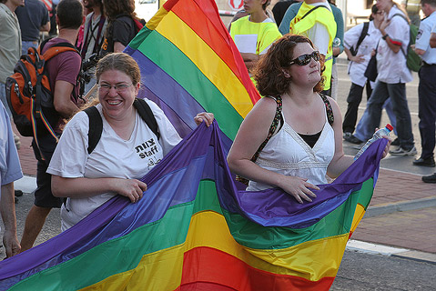[Jerusalem-Gay-Pride-2007-11.jpg]