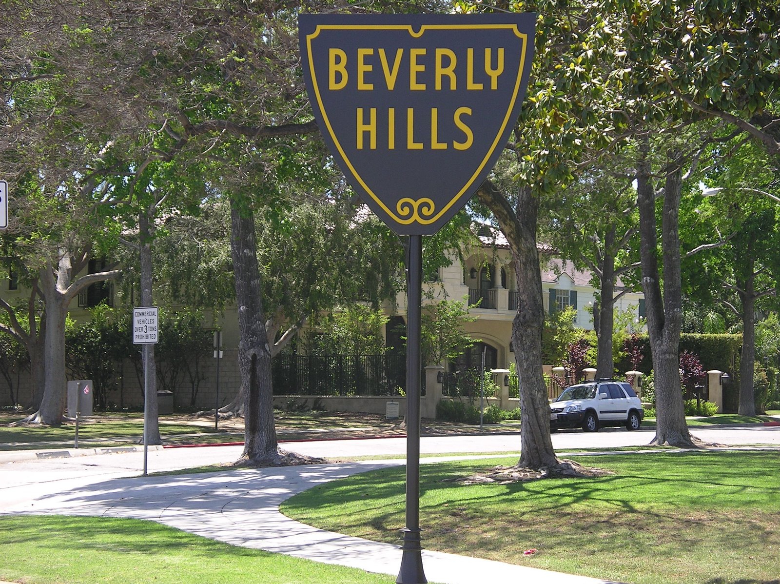 [IMGP3813+LA+-+Beverll+Hills.jpg]