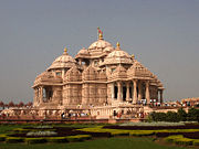 [180px-New_Delhi_Temple.jpg]