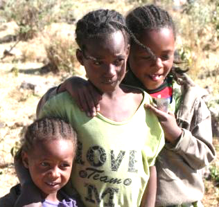[Ethiopian+sisters.JPG]
