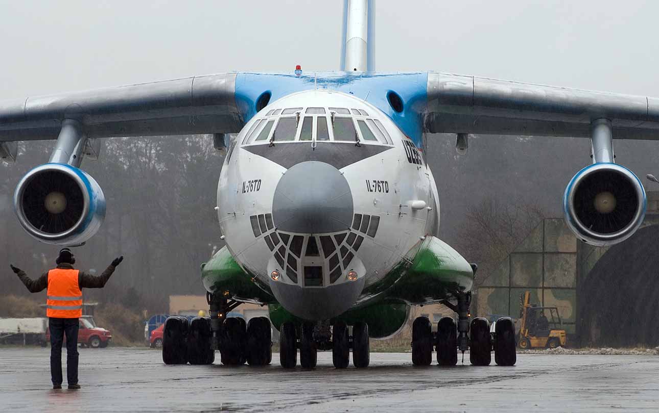 [Il-76(08).jpg]
