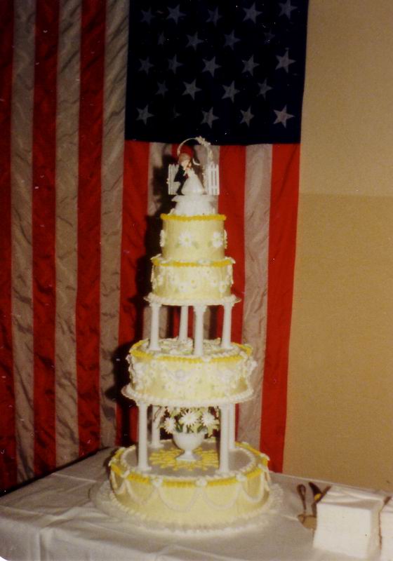 [1977+Mom+baked+a+wedding+cake_blog.jpg]