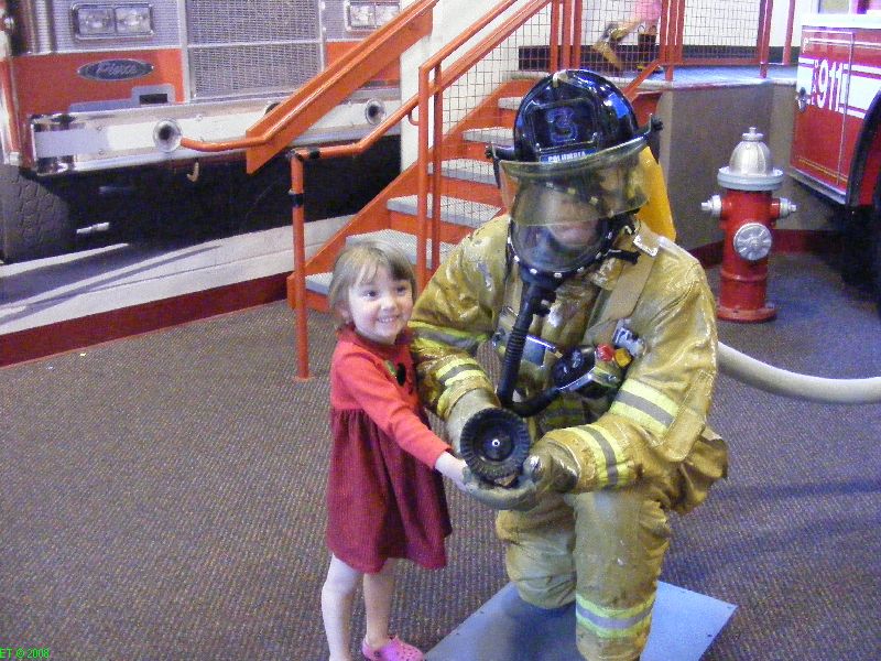 [EdVenture+Children+Museum+with+Fireman.jpg]