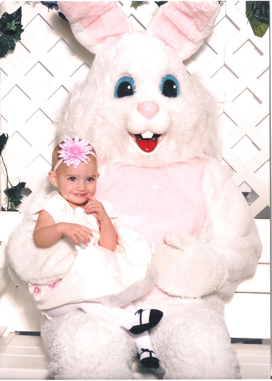 [Ella+Easter+Bunny+08.jpg]