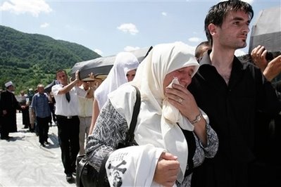 [Zaklopaca+Mass+Grave+Srebrenica+Genocide+Victims+10.jpg]