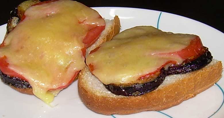 [eggplant-sandwich2.jpg]