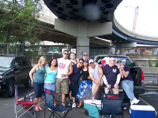 [Copy+of+Tailgating+with+our+new+friends.jpg]