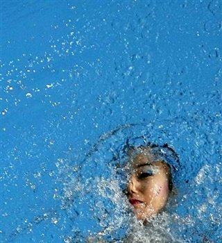 [SahoHaradaSwimmer.jpg]