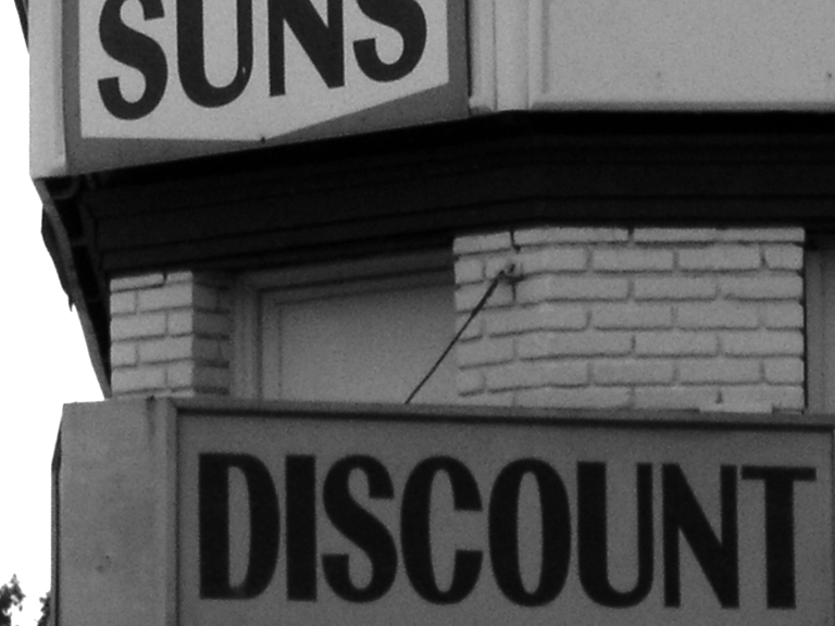 [sons_discount_sign.jpg]