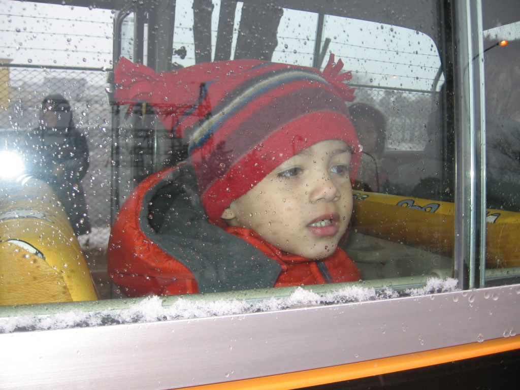 [Snowy+bus.JPG]