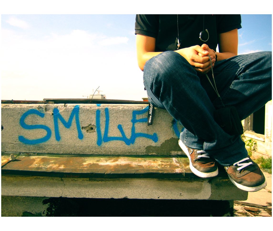 [Smile_by_diehappy_x.jpg]
