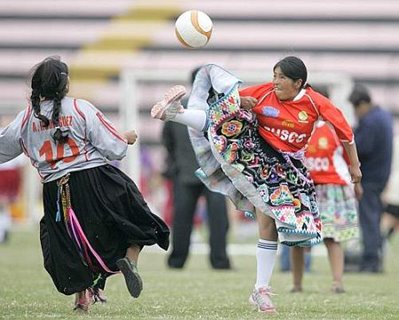 [01-womens-soccer-in-the-andes.jpg]
