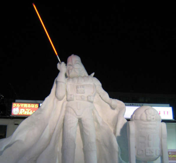 [Darth-Vader-R2D2-snow-sculpture.jpg]