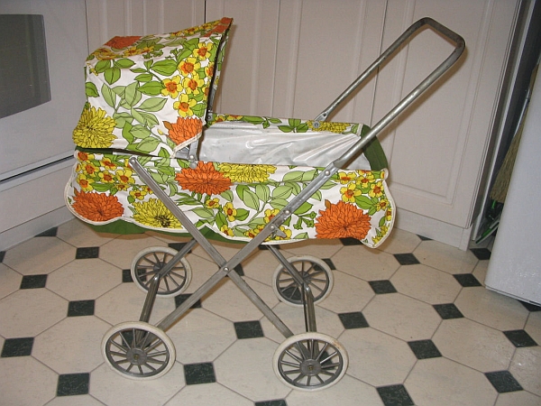 [Mommy's+baby+carriage.jpg]