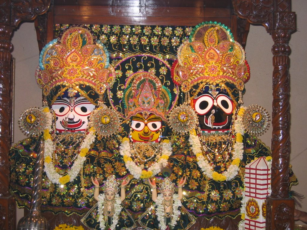 [Lord+Jagannath,+Balabhadra,+Subhadra.jpg]