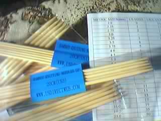 [Bamboo+sets+of+5+needles+from+E+bay+with+conversion+chart.JPG]
