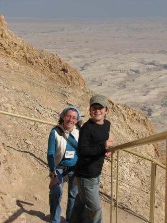 [Masada,+Dan+and+Rachel+descend.jpg]