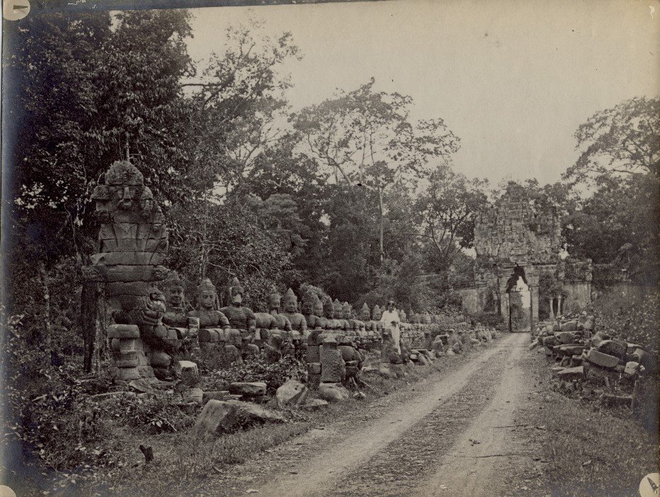 [Angkor-1922-04-r3.jpg]