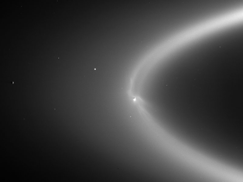 [Enceladus_ering_cassini.jpg]