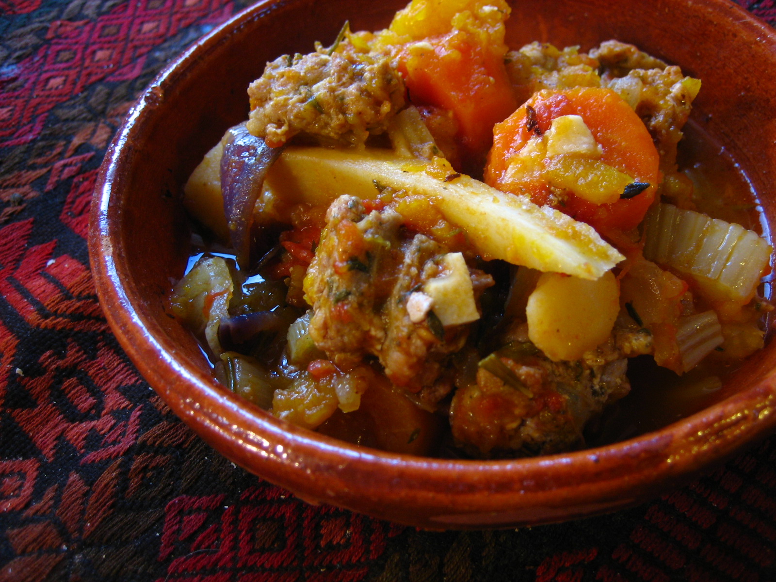 [autumn+veggies+&+Italian+sausage+stew.JPG]