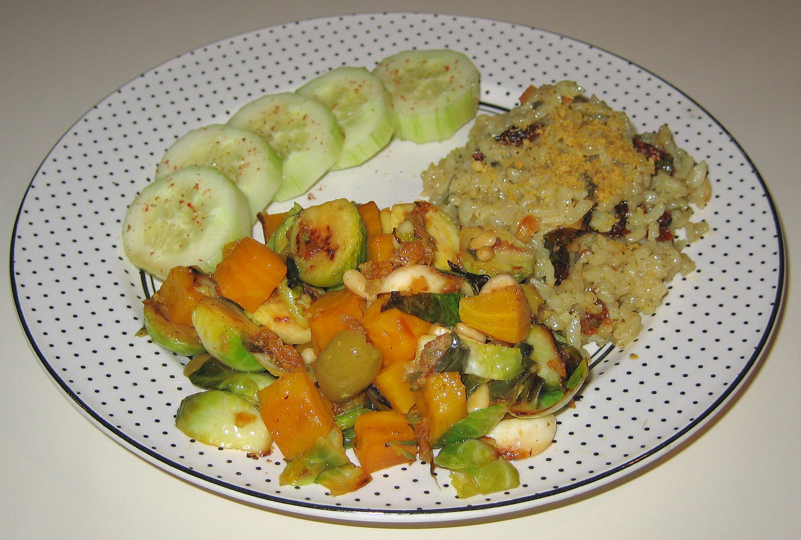 [20070421+Herbed+Arborio+Rice,+Limed+Golden+Beets+and+Brussels+Sprouts.jpg]