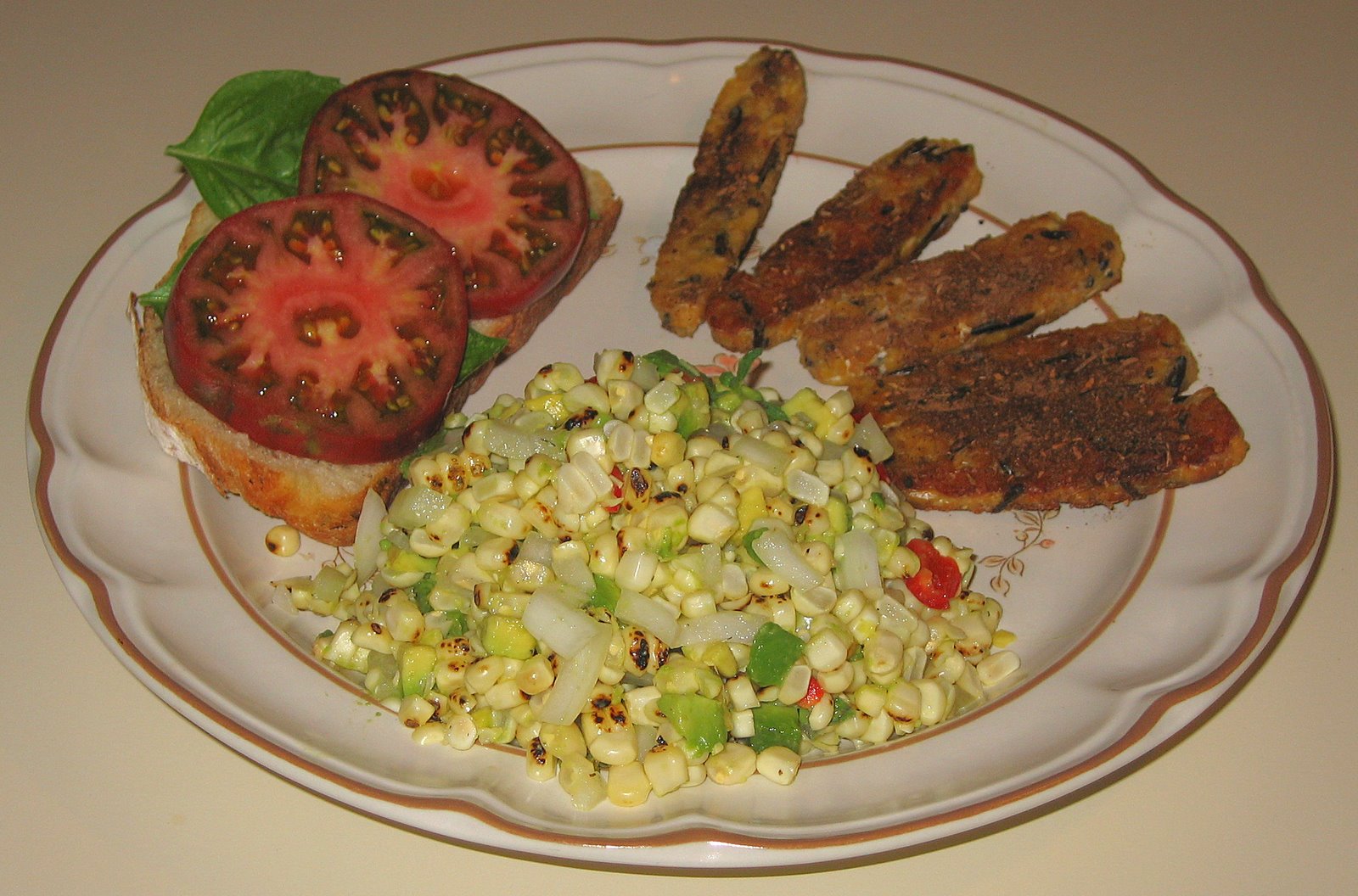 [20070610+Roasted+Corn-Avocado+Salad+with+Jerk+Tempeh+and+Basil+-+Heirloom+Tomato+on+Lemon+Boule.jpg]