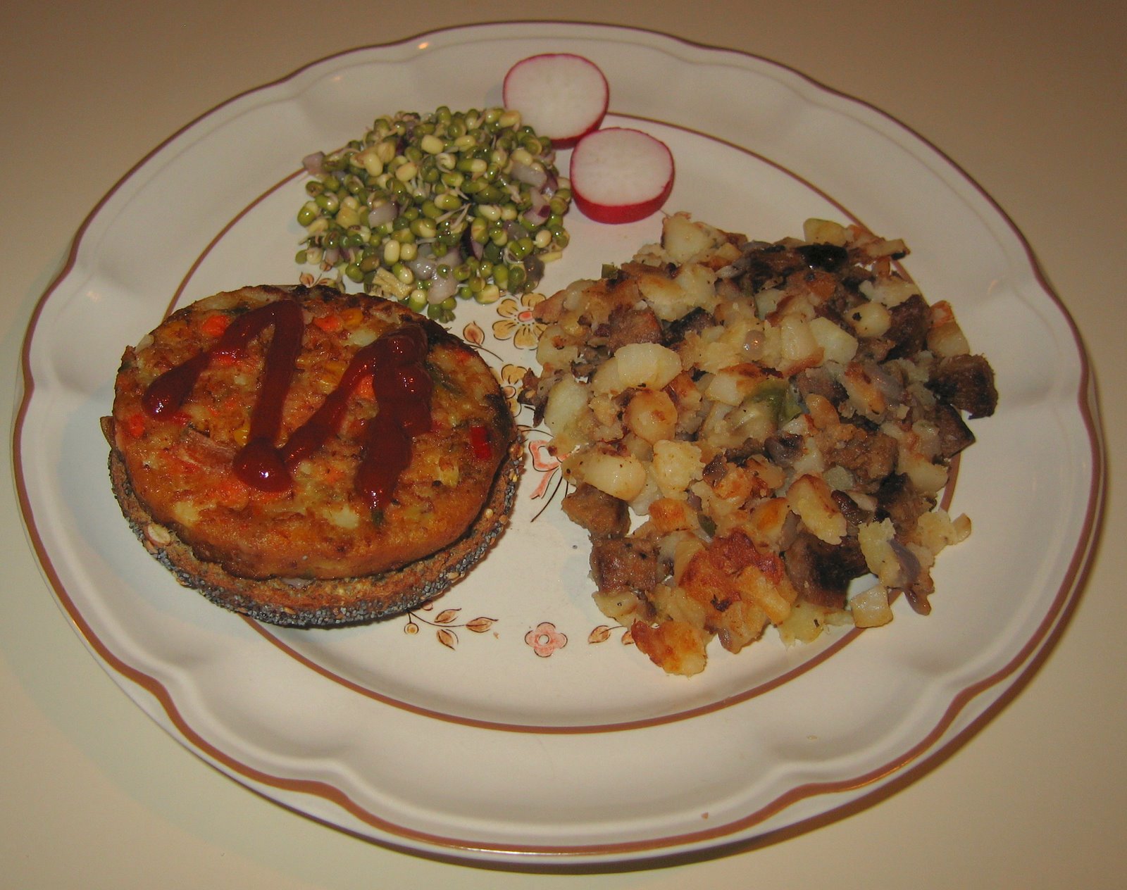 [20080512+Vegetable+Indian+Burger+on+Hemp+Bagel,+Potatoes.jpg]