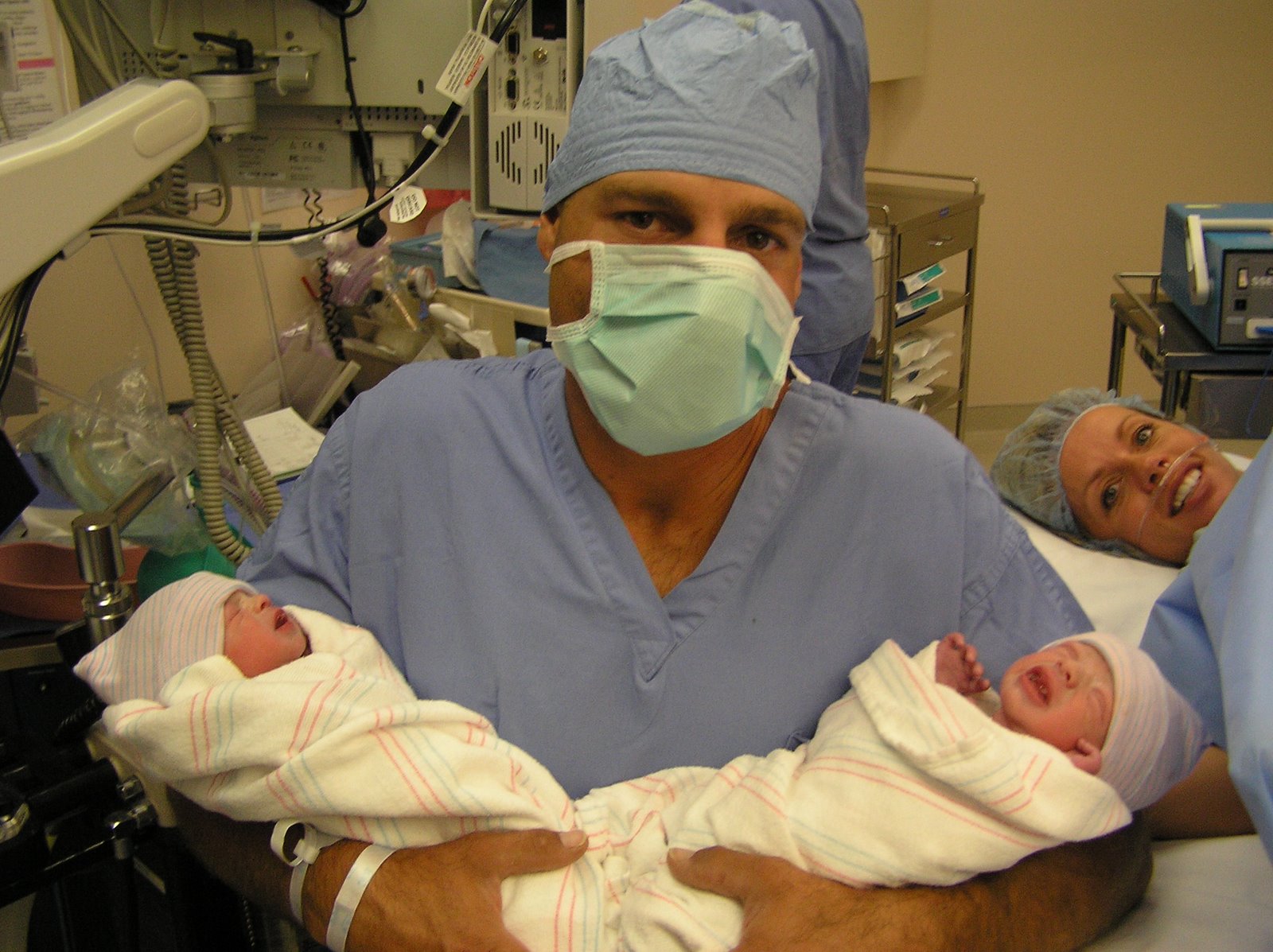 [2007+and+Twins+birth!!!+084.jpg]