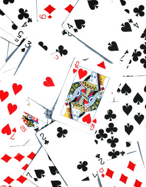 [ist2_493857_queen_of_hearts_playing_cards_background.jpg]