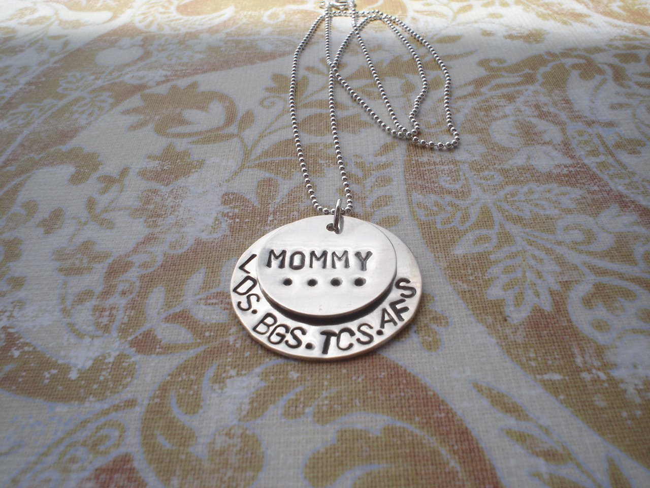 [Mommy+-+New+Design+etsy+blog.jpg]