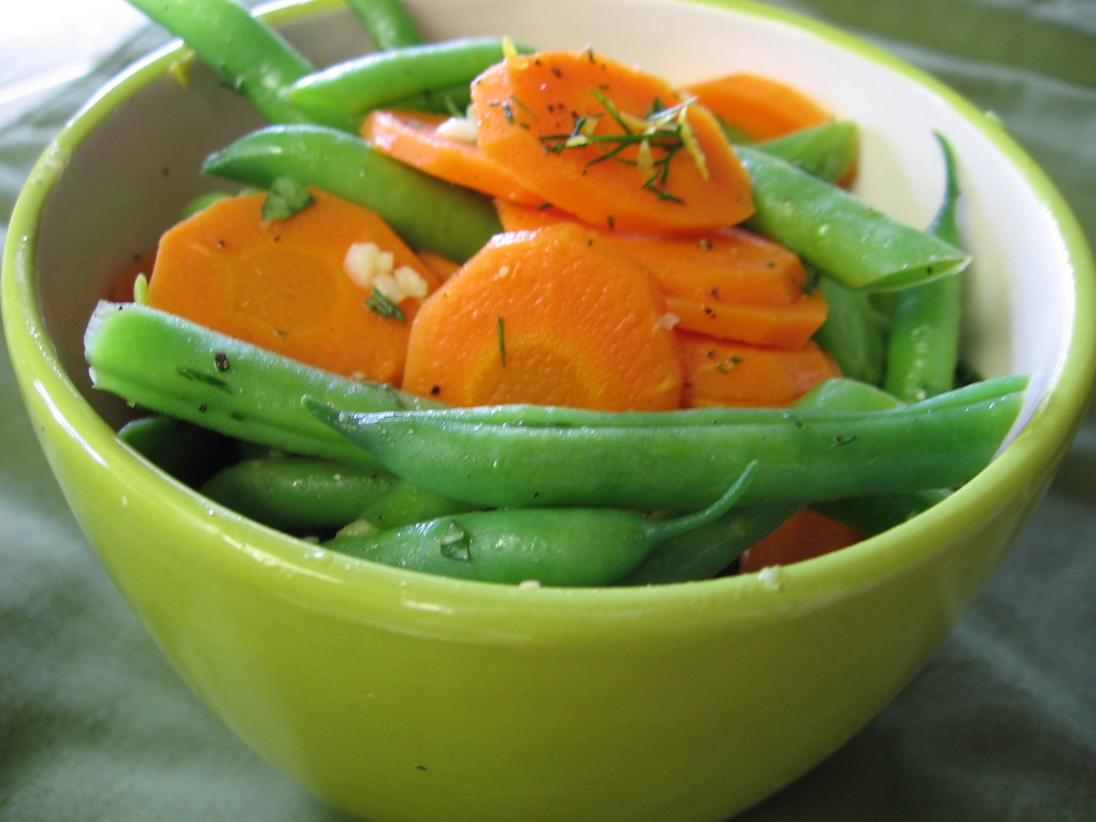 [green+bean+carrot+salad+1.jpg]