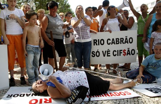 [Protesto+Rui+Rio.bmp]