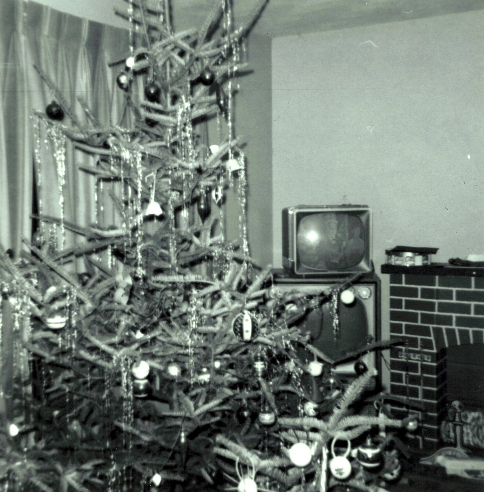 [Christmas1965.jpg]