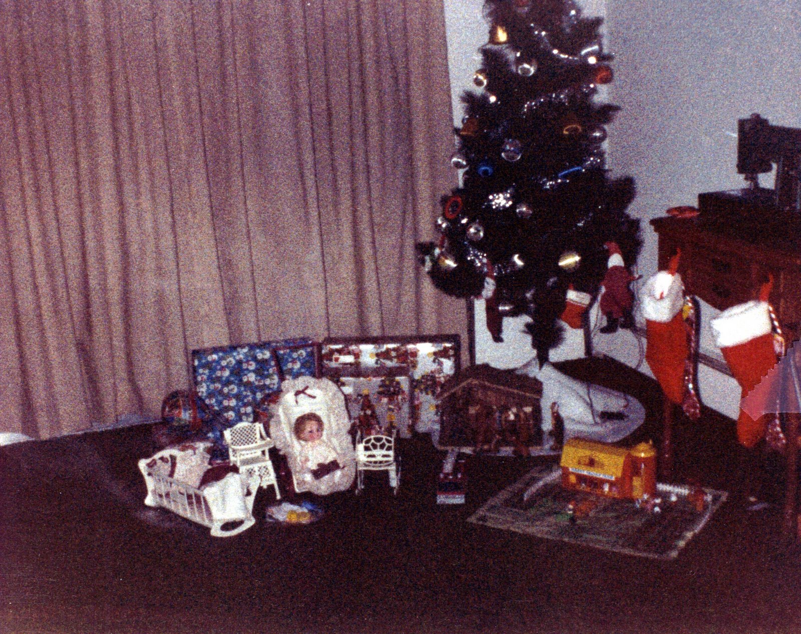 [Christmas1982-2.jpg]