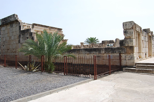 A view of the outside of the famous Capernaum Synagogue