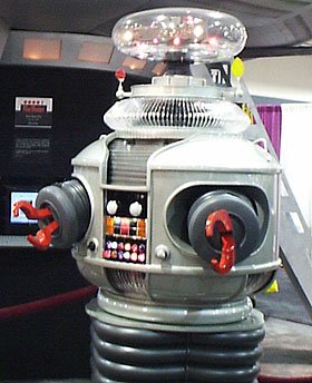[Lost_In_Space_robot_body_1_2_2004.jpg]