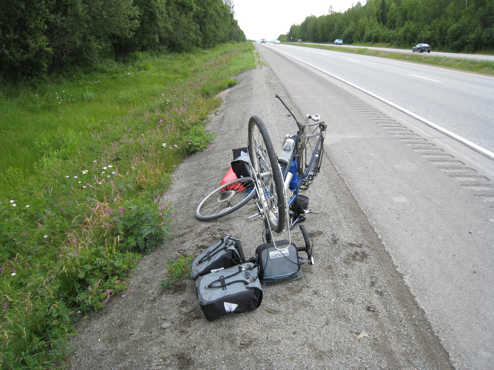 [07+well,+and+20+miles+outside+of+Anchorage+it+happened....JPG]