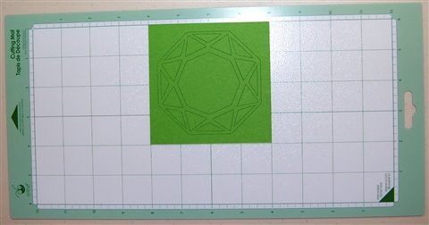 [green+gem+cut+on+George+mat.jpg]