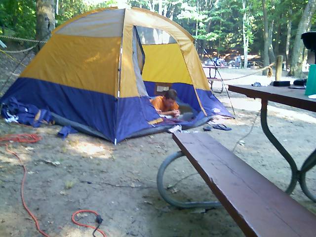 [Tent+with+Adam+in+it.jpg]