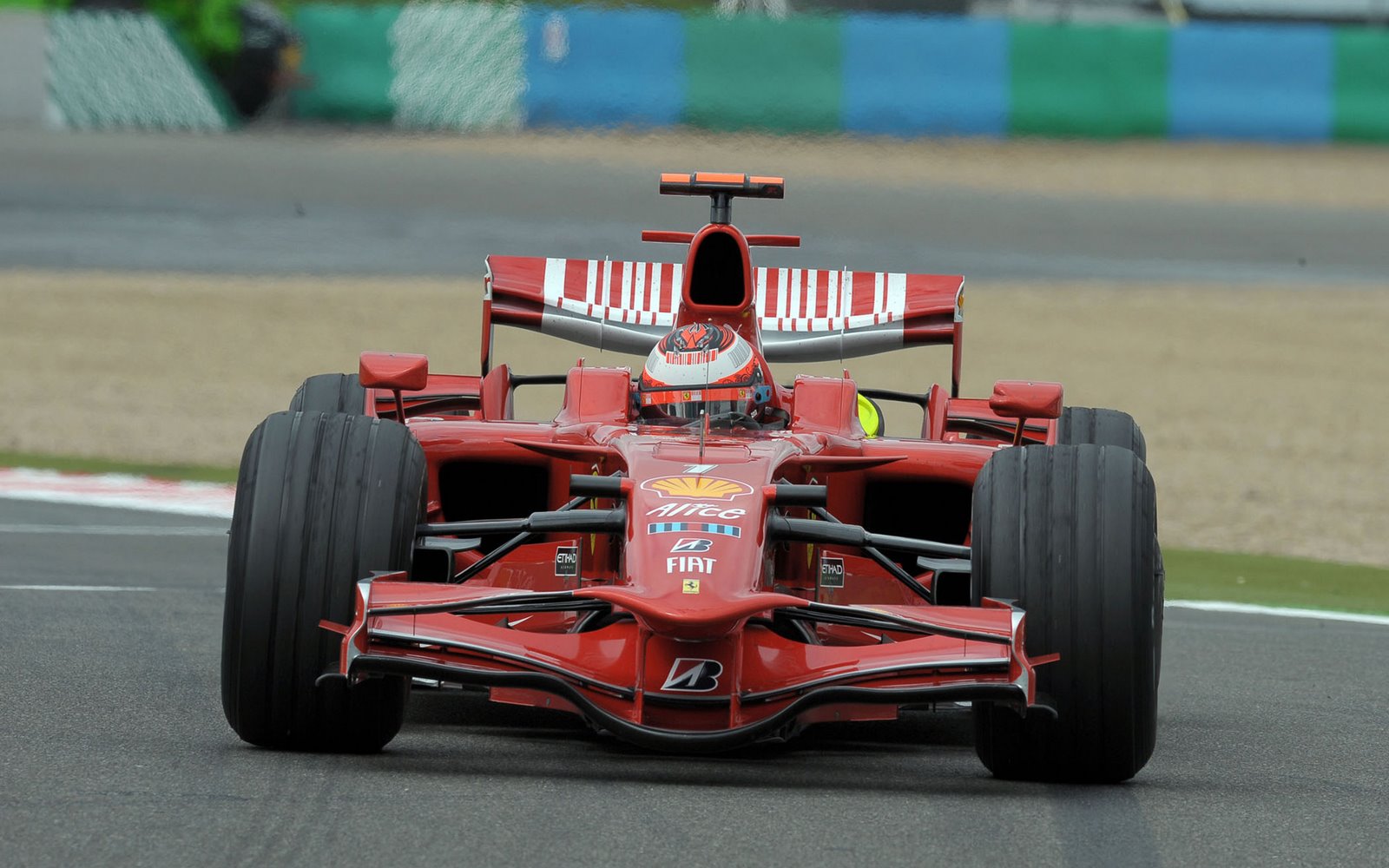 [Kimi+Räikkönen+Ferrari+Friday+Free+Practise+France+Magny+Cours+F1+2008+39.jpg]
