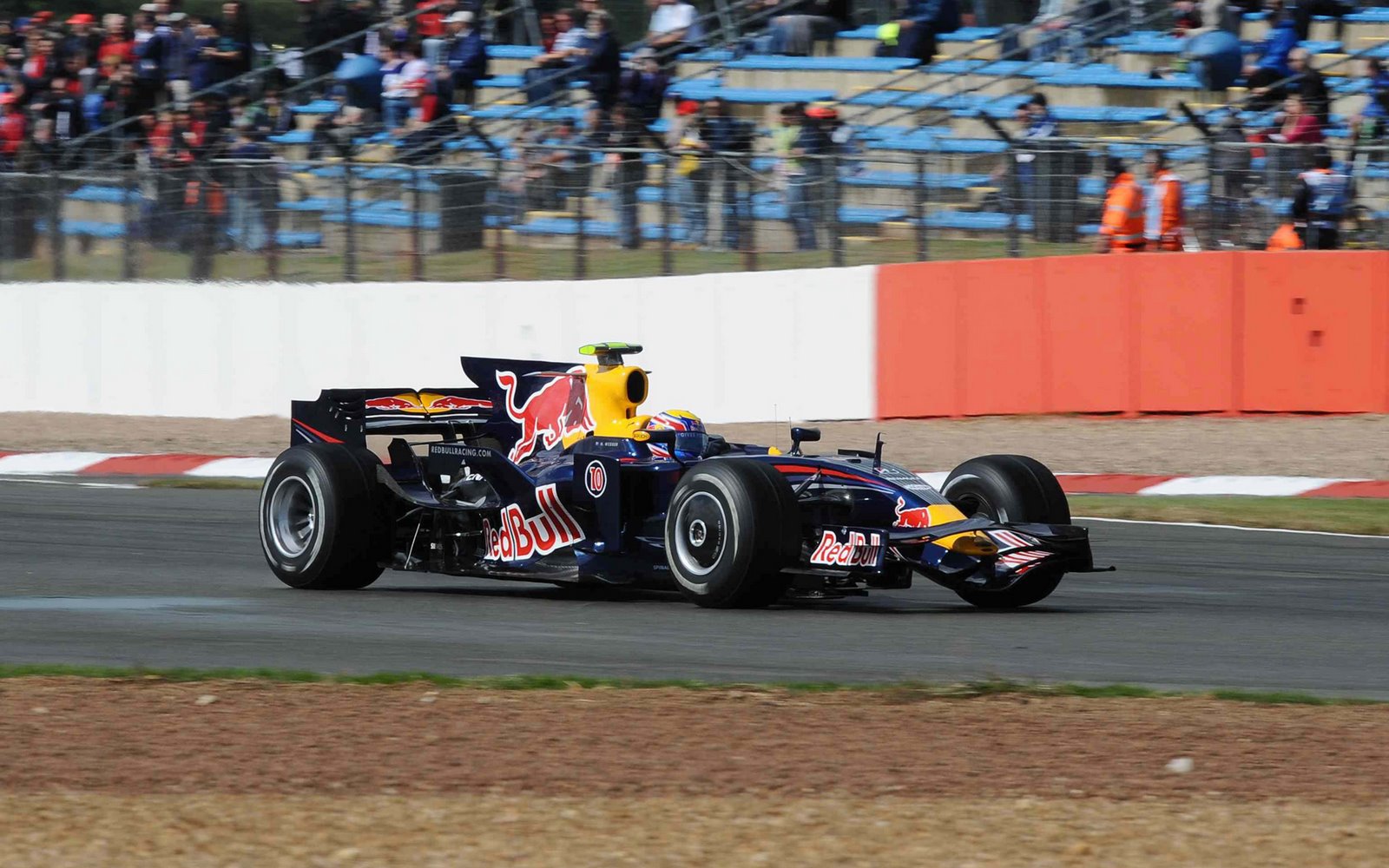 [Mark+Webber+Red+Bull+British+Grand+Prix,+Silverstone+Saturday+Qualification+44.jpg]