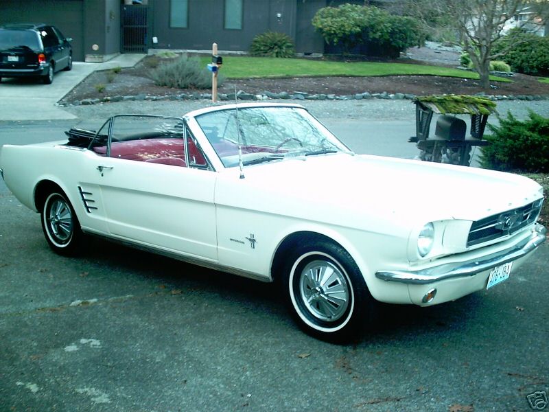 [1966+Ford+Mustang+Convertable.JPG]