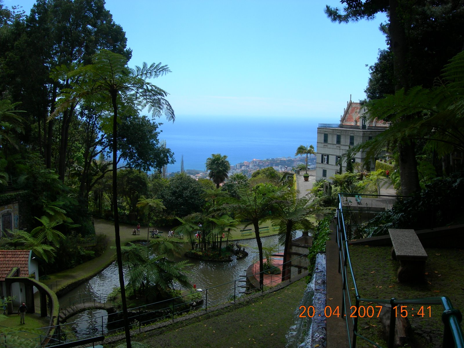 [Funchal+vue+sur+mer.jpg]